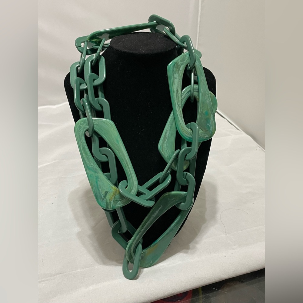 Alisha d Long Acrylic Necklace